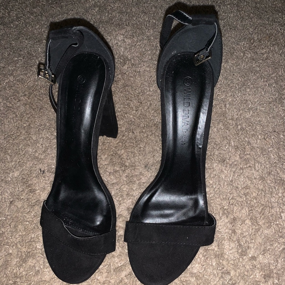 Platform strap heels black suedes 4”